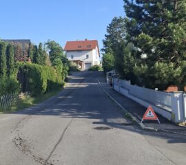 Ölspur in der Neusiedler Straße